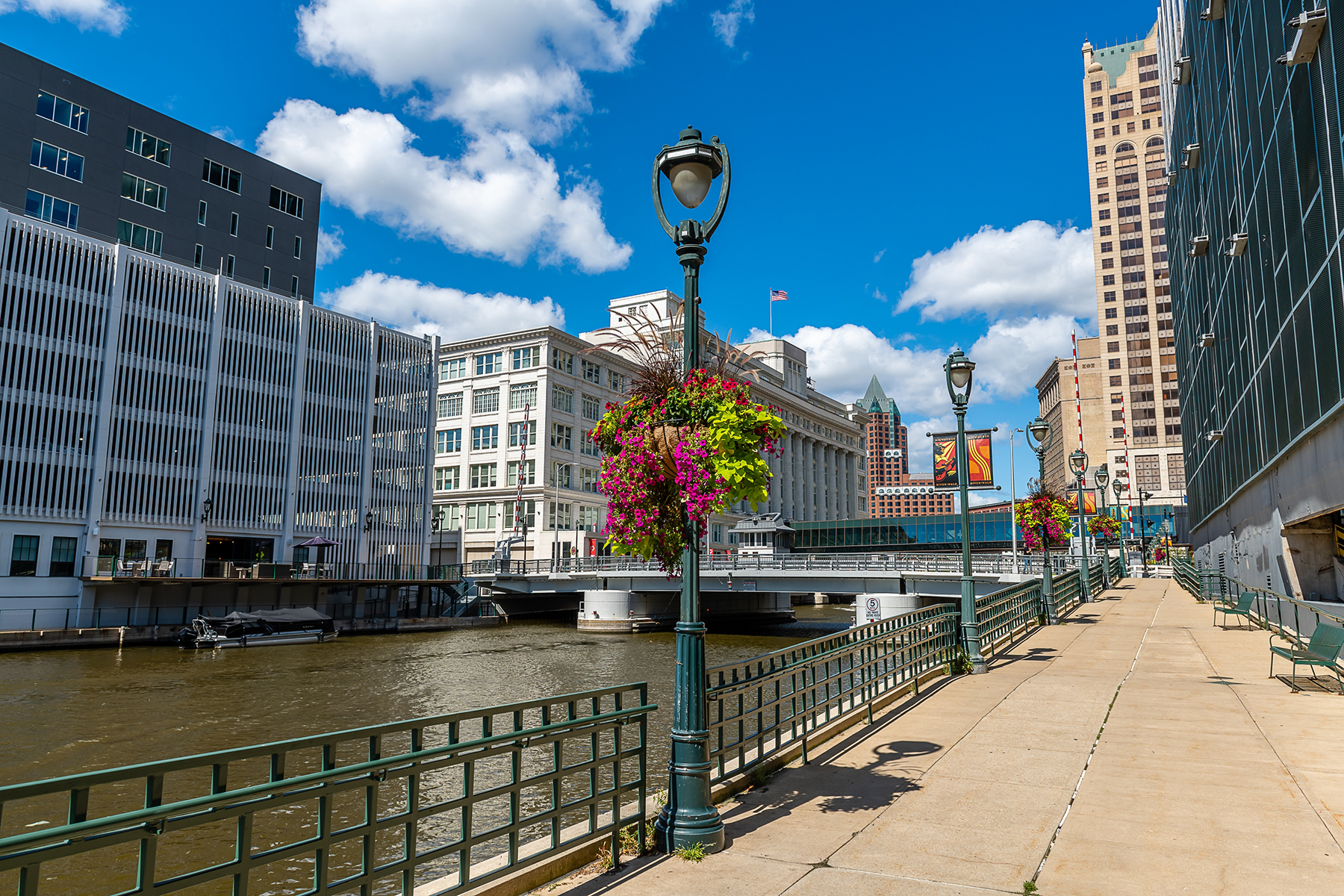 riverwalk_milwaukee.jpg